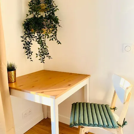 Floor Near Montmartre דירה